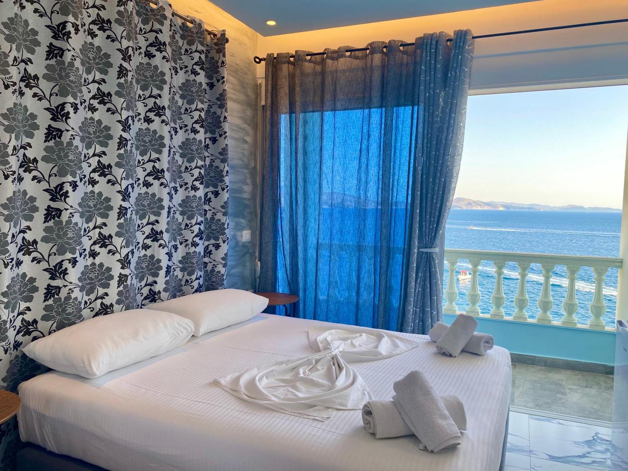 Kalemi'S Beachside Hotel Sarande Exterior photo